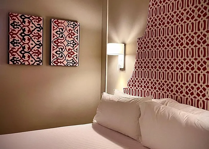 Puerta De La Ribera Centro Apartmanhotel 4*