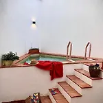 Puerta De La Ribera Centro