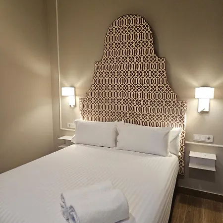 Puerta De La Ribera Centro 3* Córdoba