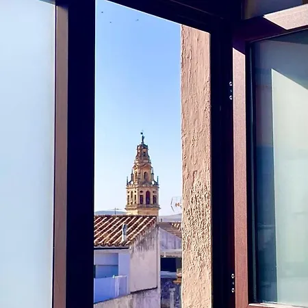 Puerta De La Ribera Centro Apartahotel