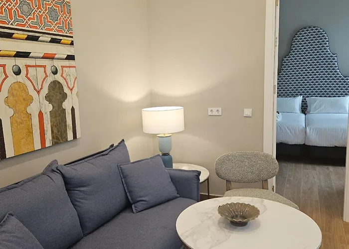 Puerta De La Ribera Centro