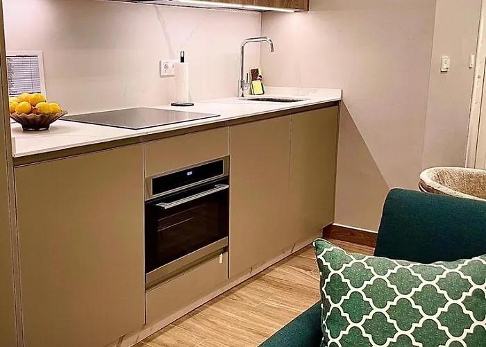 Puerta De La Ribera Centro 3*